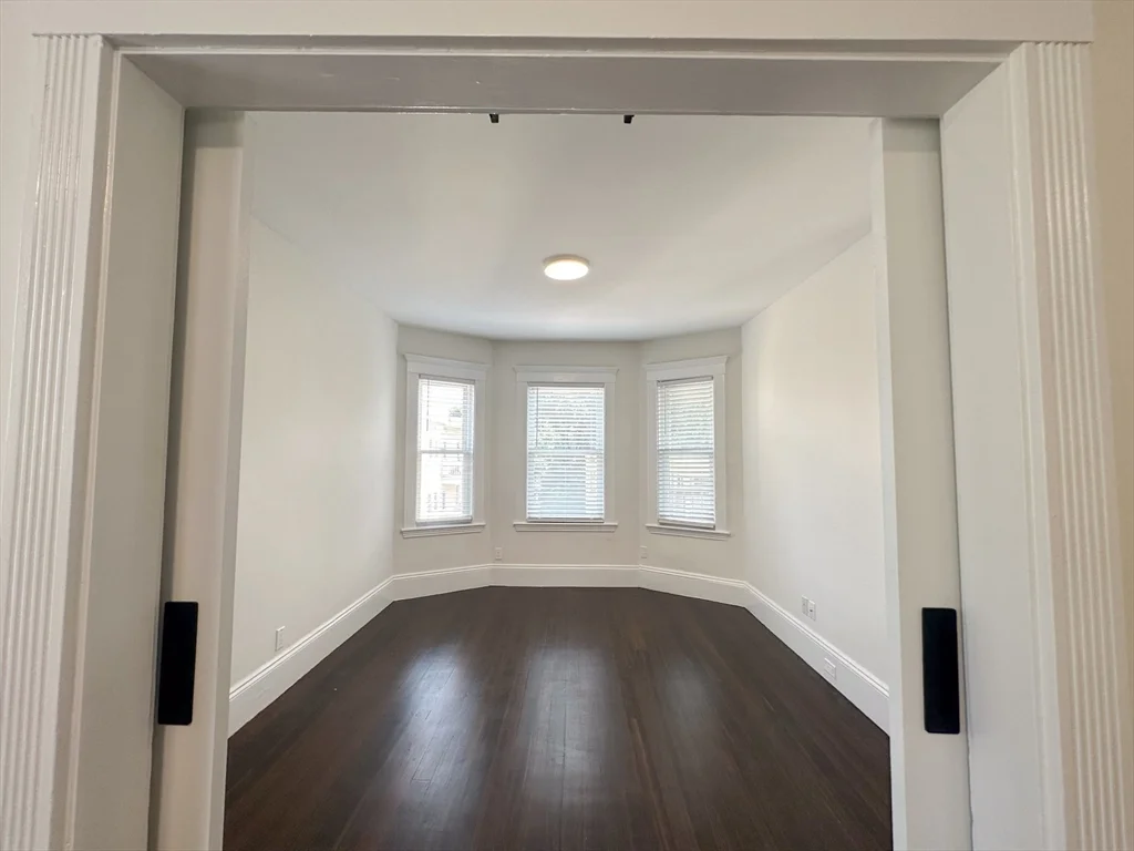 3 bed, 1 bath apartment for rent at 156 Homes Ave Unit 3, Dorchester — photo 10 of 20