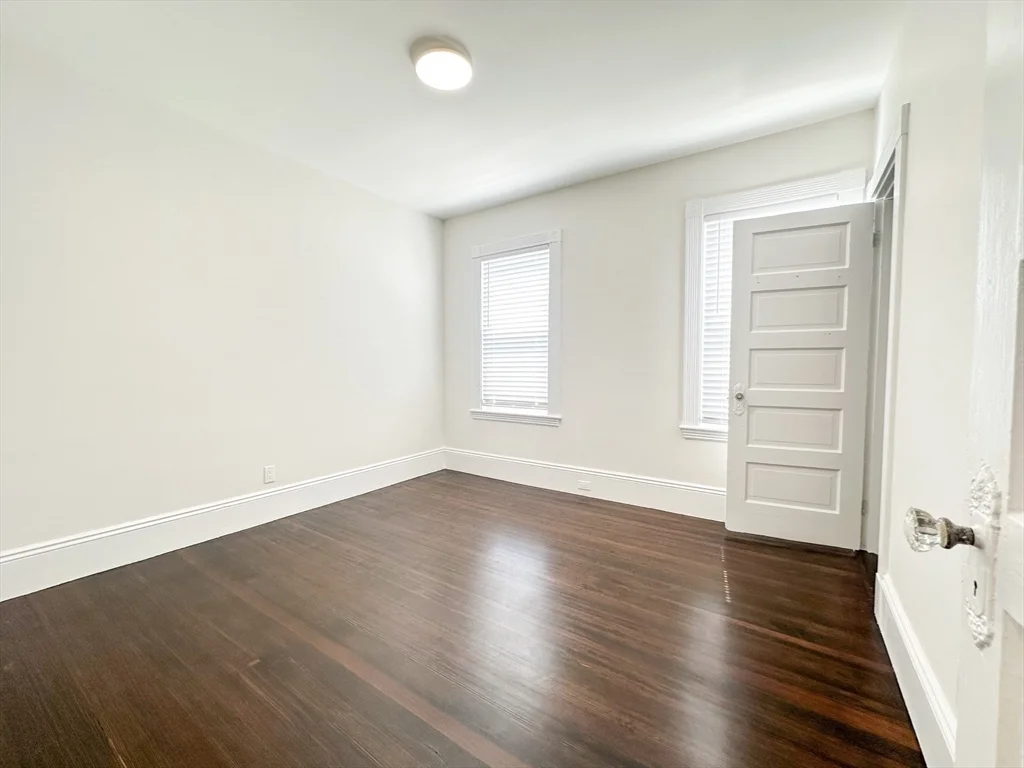 3 bed, 1 bath apartment for rent at 156 Homes Ave Unit 3, Dorchester — photo 13 of 20
