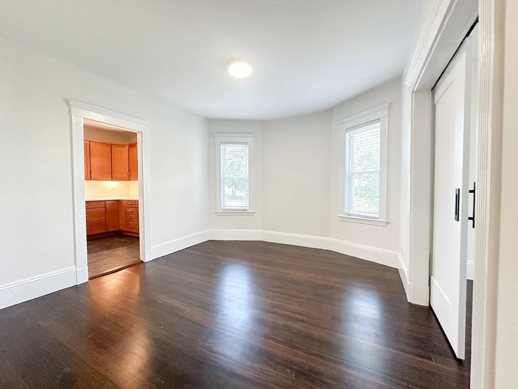 3 bed, 1 bath apartment for rent at 156 Homes Ave Unit 3, Dorchester — photo 6 of 20