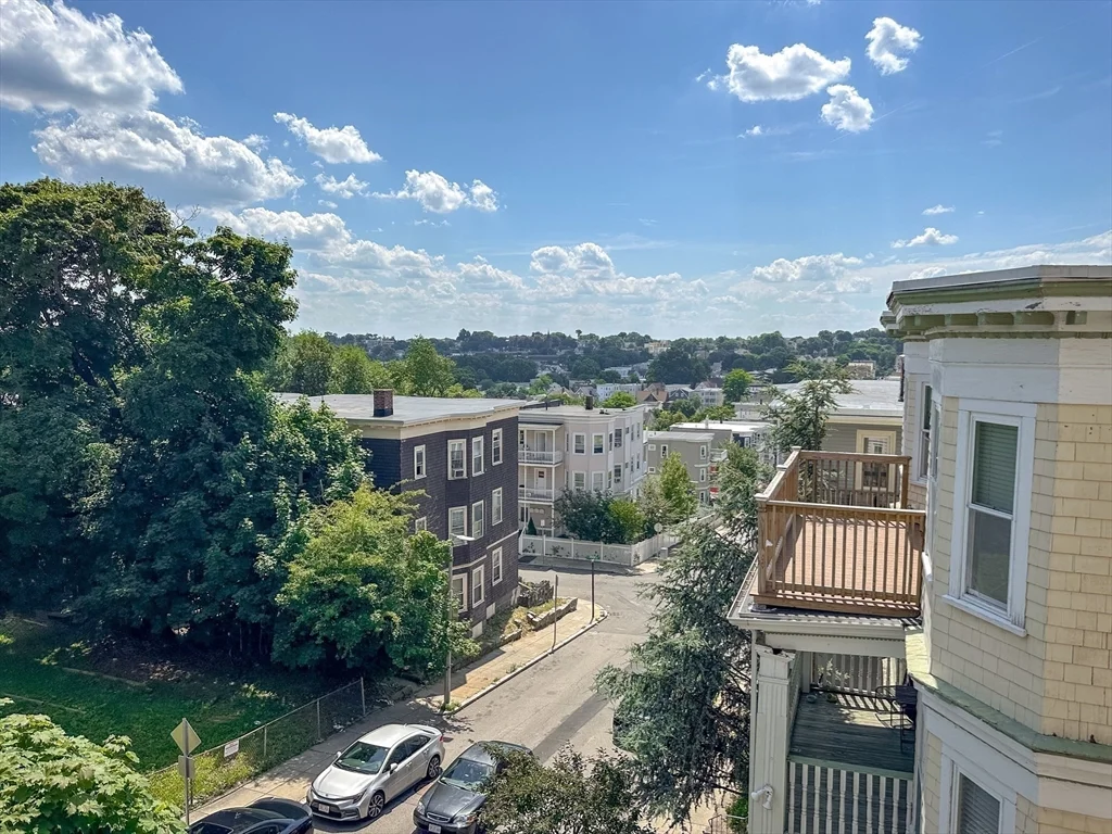 3 bed, 1 bath apartment for rent at 156 Homes Ave Unit 3, Dorchester — photo 18 of 20