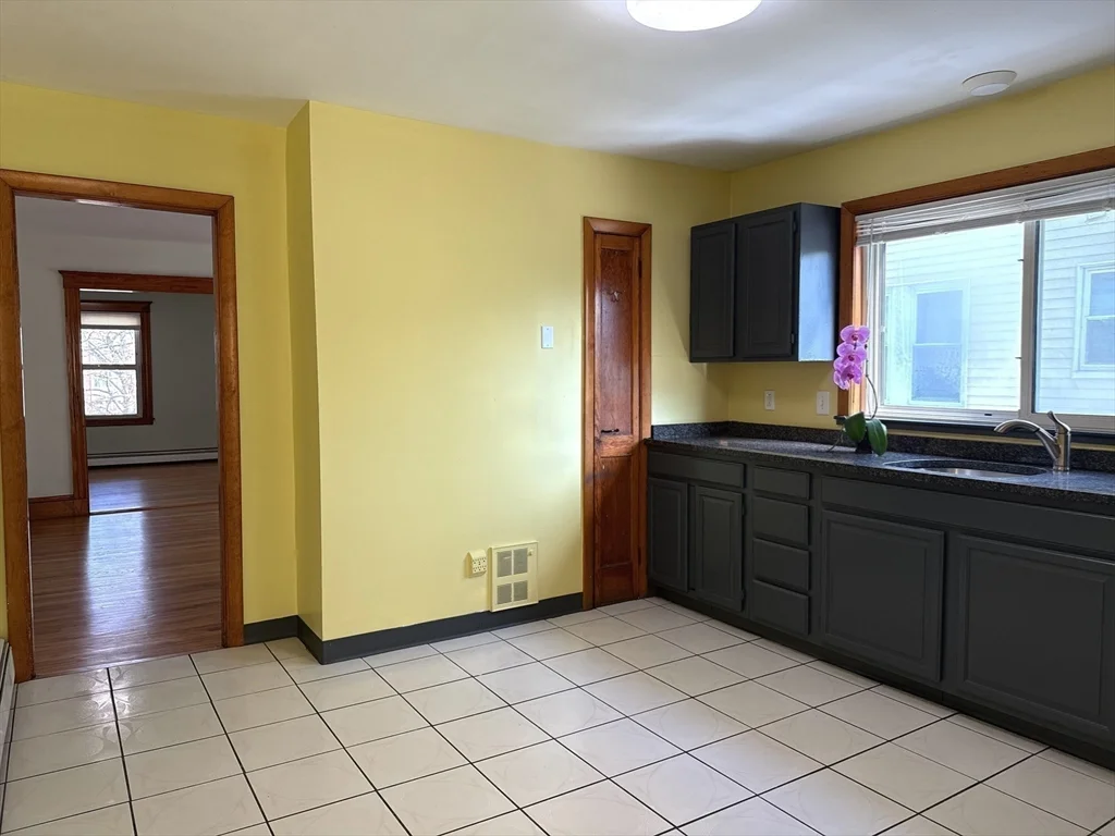 2 bed, 1 bath apartment for rent at 156 Jaques St Unit 2, Winter Hill — photo 8 of 22