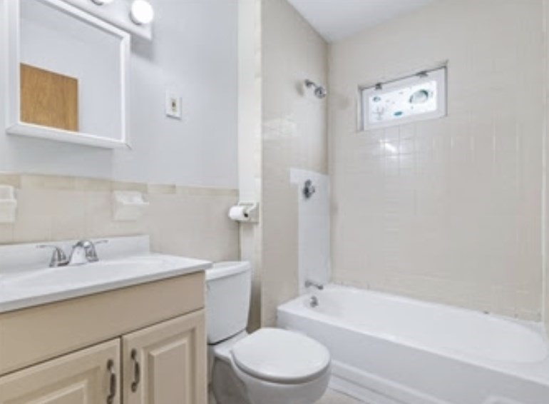 2 bed, 1 bath apartment for rent at 156 Lexington St Unit 1, East Boston — photo 6 of 10
