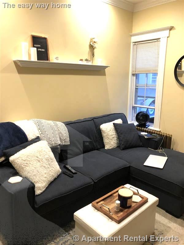 3 bed, 2 bath apartment for rent at 156 Magazine St Unit 23, Cambridgeport — photo 2 of 9