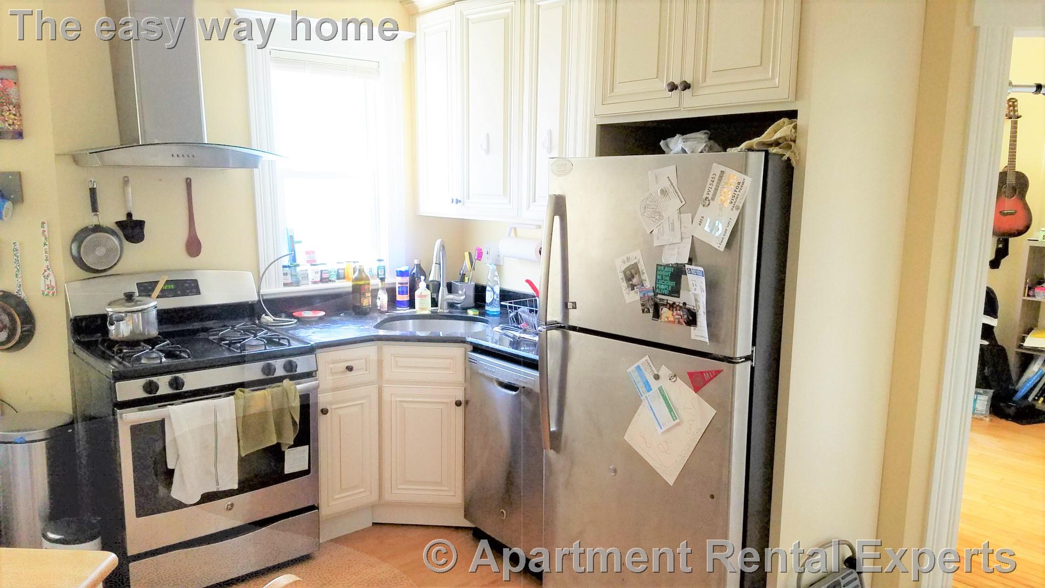 3 bed, 2 bath apartment for rent at 156 Magazine St Unit 33, Cambridgeport — photo 1 of 12