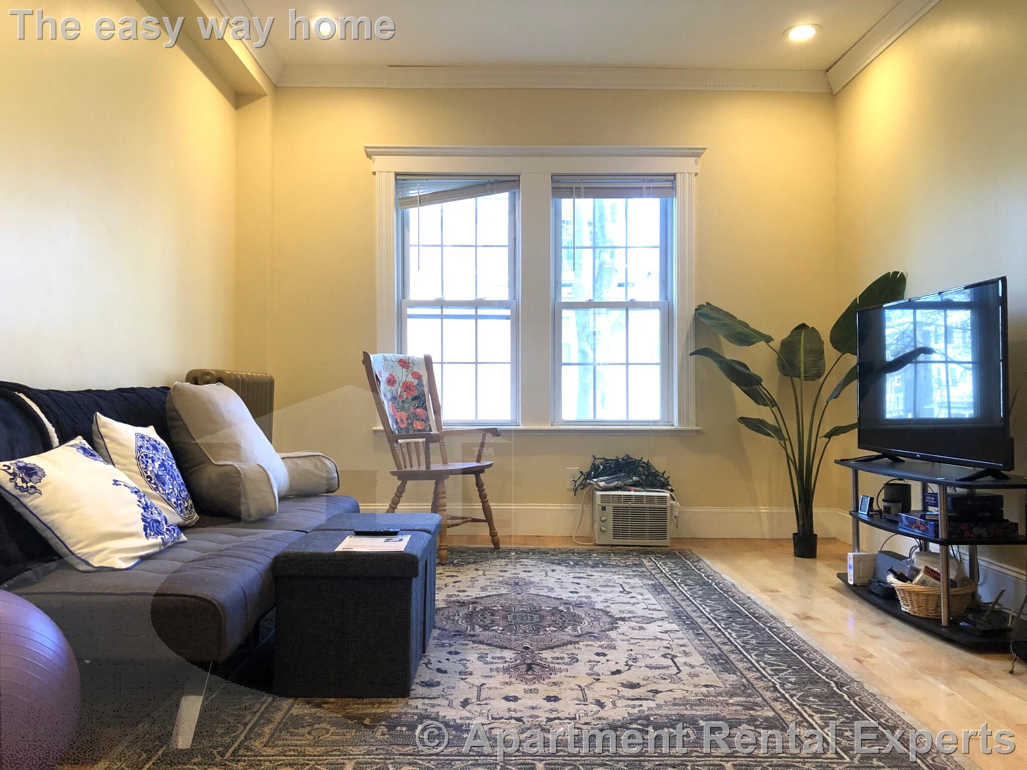 3 bed, 3 bath apartment for rent at 156 Magazine St Unit 5, Cambridgeport — photo 2 of 11