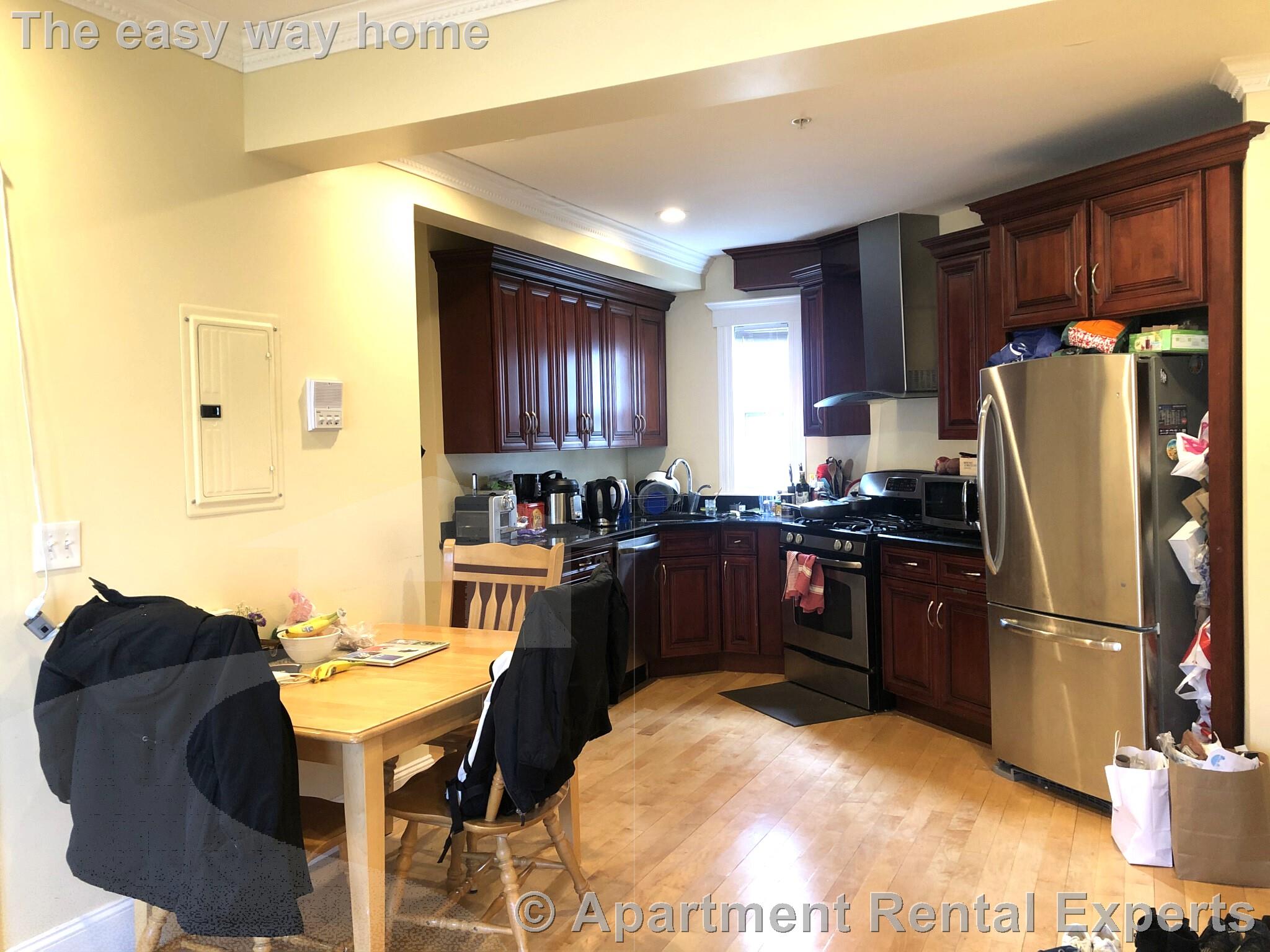 3 bed, 3 bath apartment for rent at 156 Magazine St Unit 5, Cambridgeport