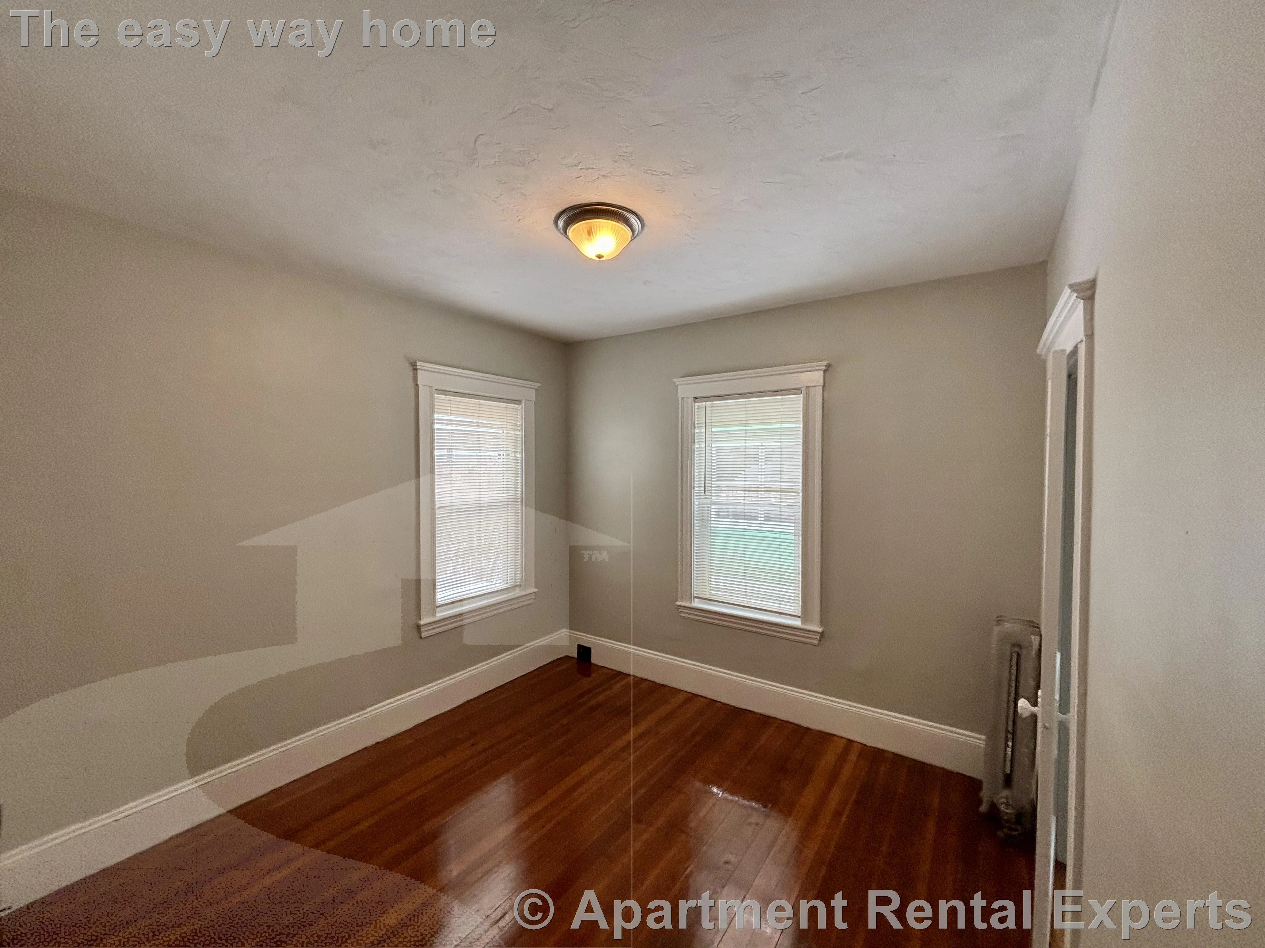 3 bed, 1 bath apartment for rent at 156 Middlesex Ave, Wellington — photo 2 of 10