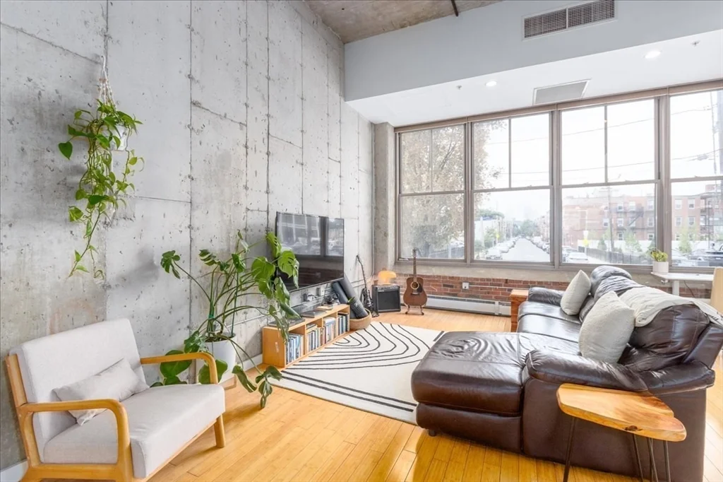 1 bed, 1 bath apartment for rent at 156 Porter St Unit 112, East Boston — photo 5 of 36