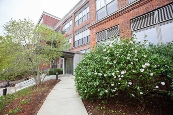 1 bed, 1 bath apartment for rent at 156 Porter St Unit 424, East Boston — photo 31 of 42