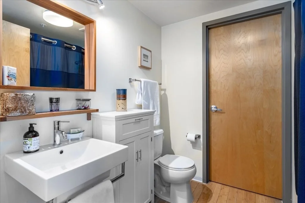 1 bed, 2 bath apartment for rent at 156 Porter St Unit 434, East Boston — photo 14 of 40