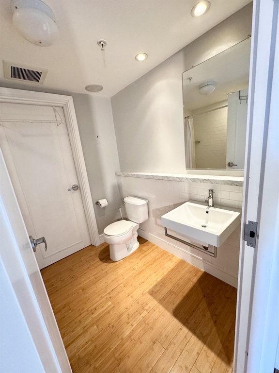 1 bed, 1 bath apartment for rent at 156 Porter Unit 219, East Boston — photo 19 of 23