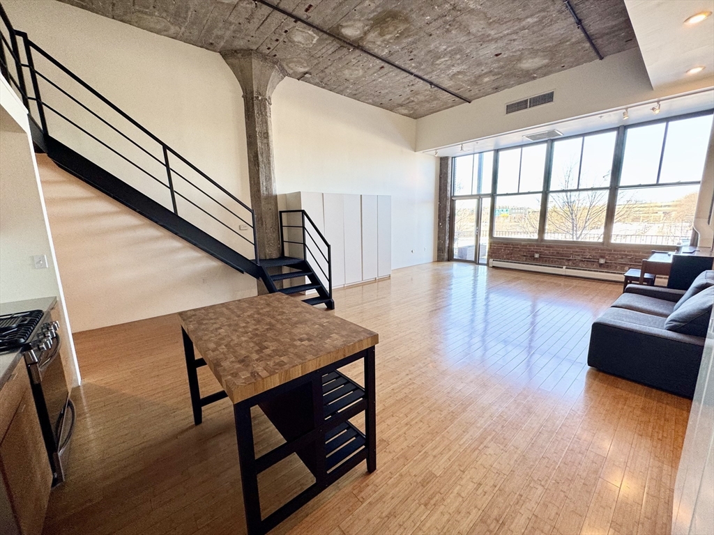 1 bed, 1 bath apartment for rent at 156 Porter Unit 219, East Boston — photo 10 of 23