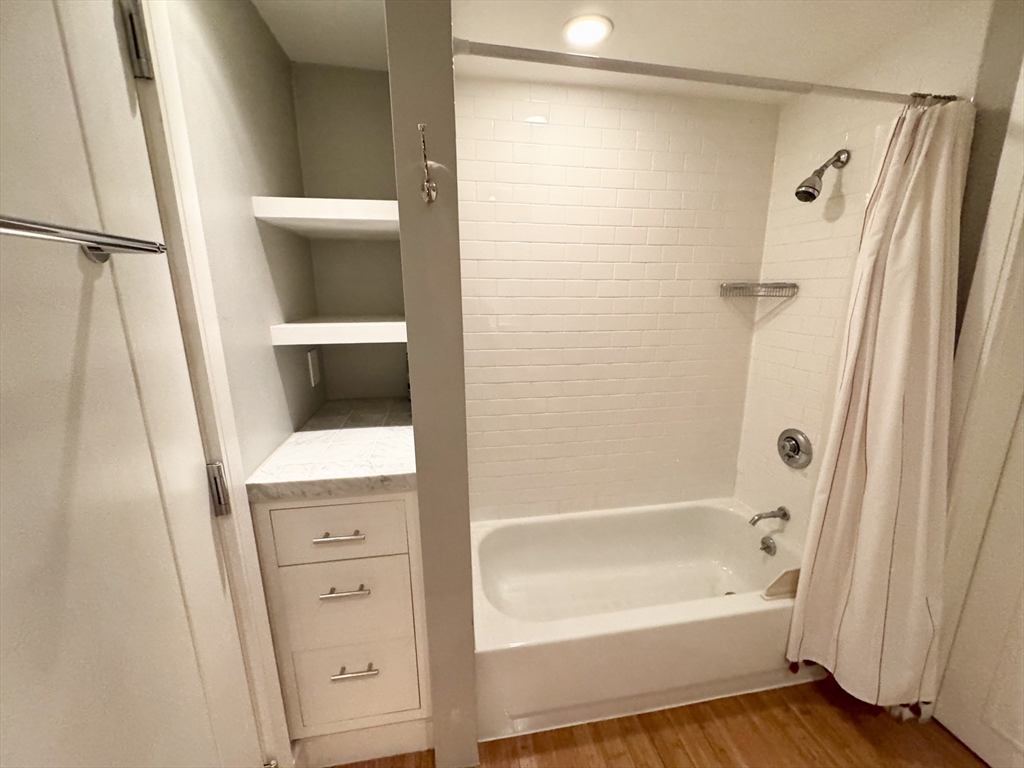 1 bed, 1 bath apartment for rent at 156 Porter Unit 219, East Boston — photo 17 of 23