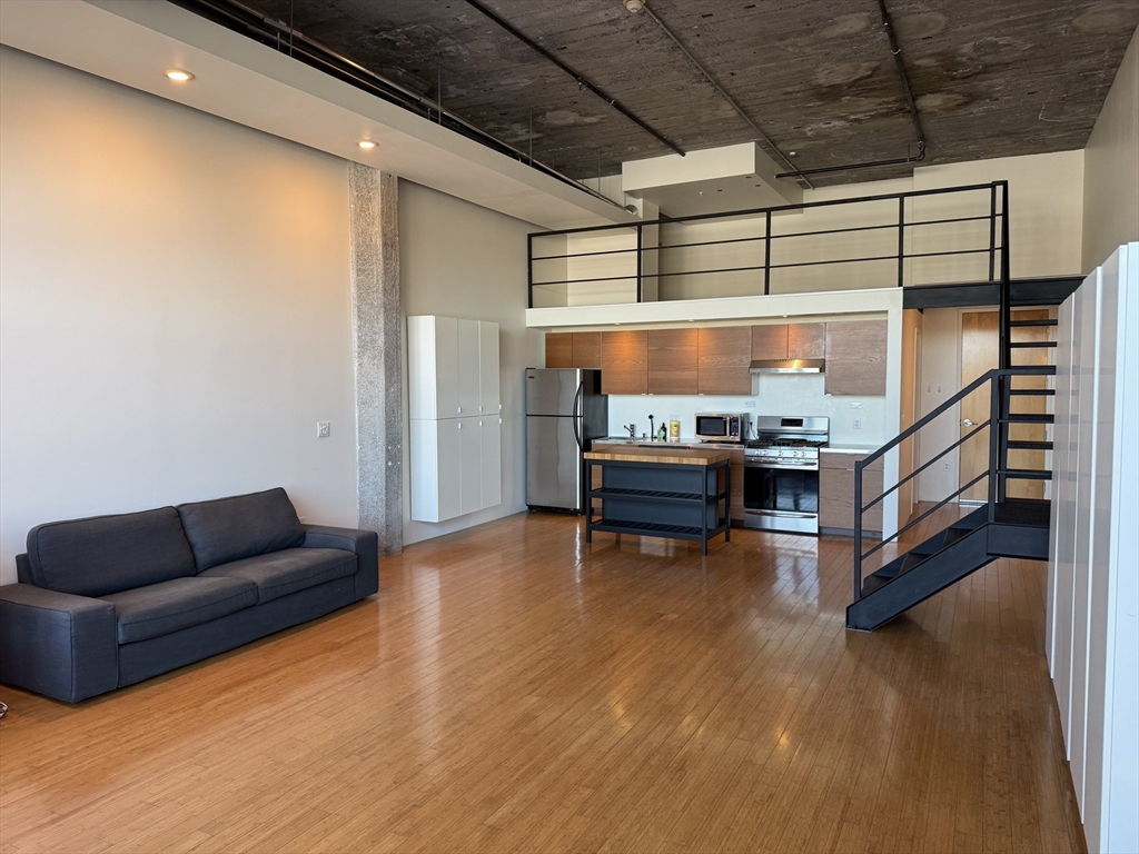 1 bed, 1 bath apartment for rent at 156 Porter Unit 219, East Boston — photo 6 of 23