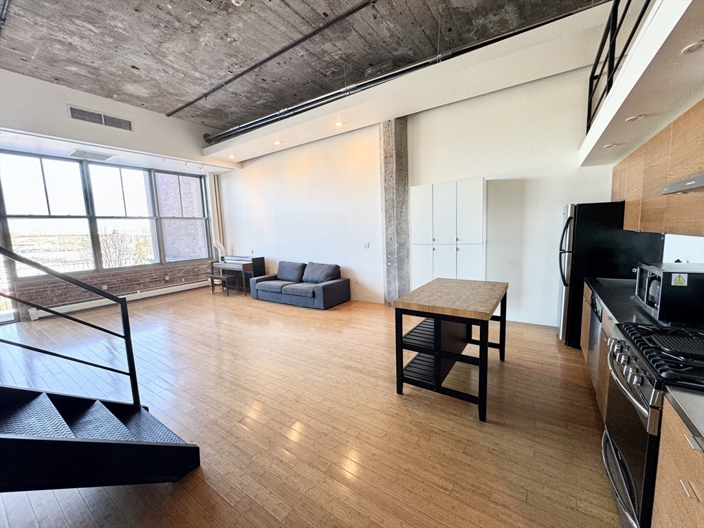1 bed, 1 bath apartment for rent at 156 Porter Unit 219, East Boston — photo 12 of 23