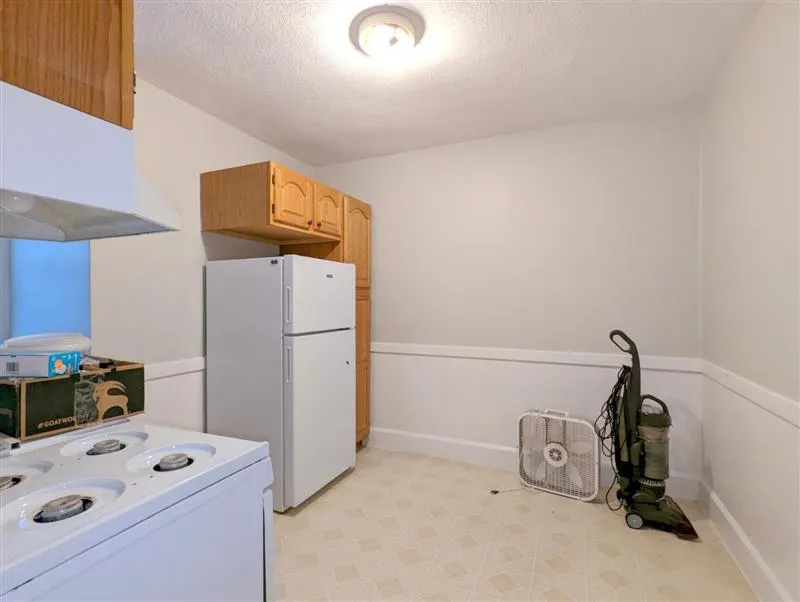 1 bed, 1 bath apartment for rent at 156 Summer St Unit 115, Spring Hill — photo 4 of 12