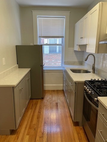 1 bed, 1 bath apartment for rent at 156 Summer St Unit 306, Spring Hill — photo 2 of 8
