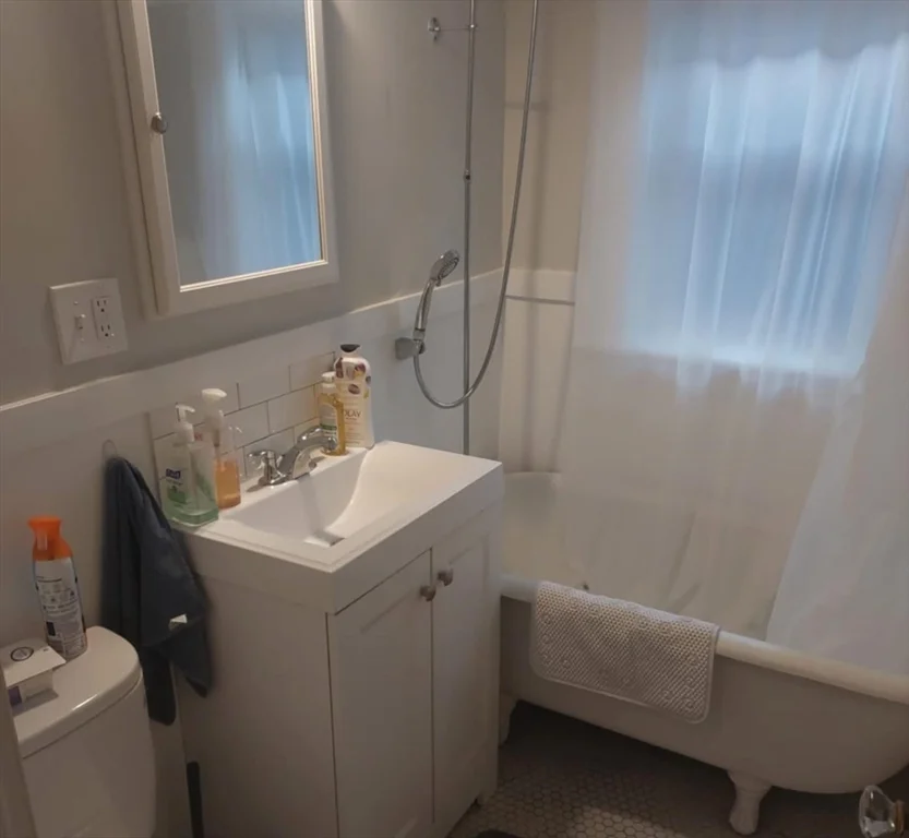1 bed, 1 bath apartment for rent at 156 Summer St Unit 314, Spring Hill — photo 5 of 6