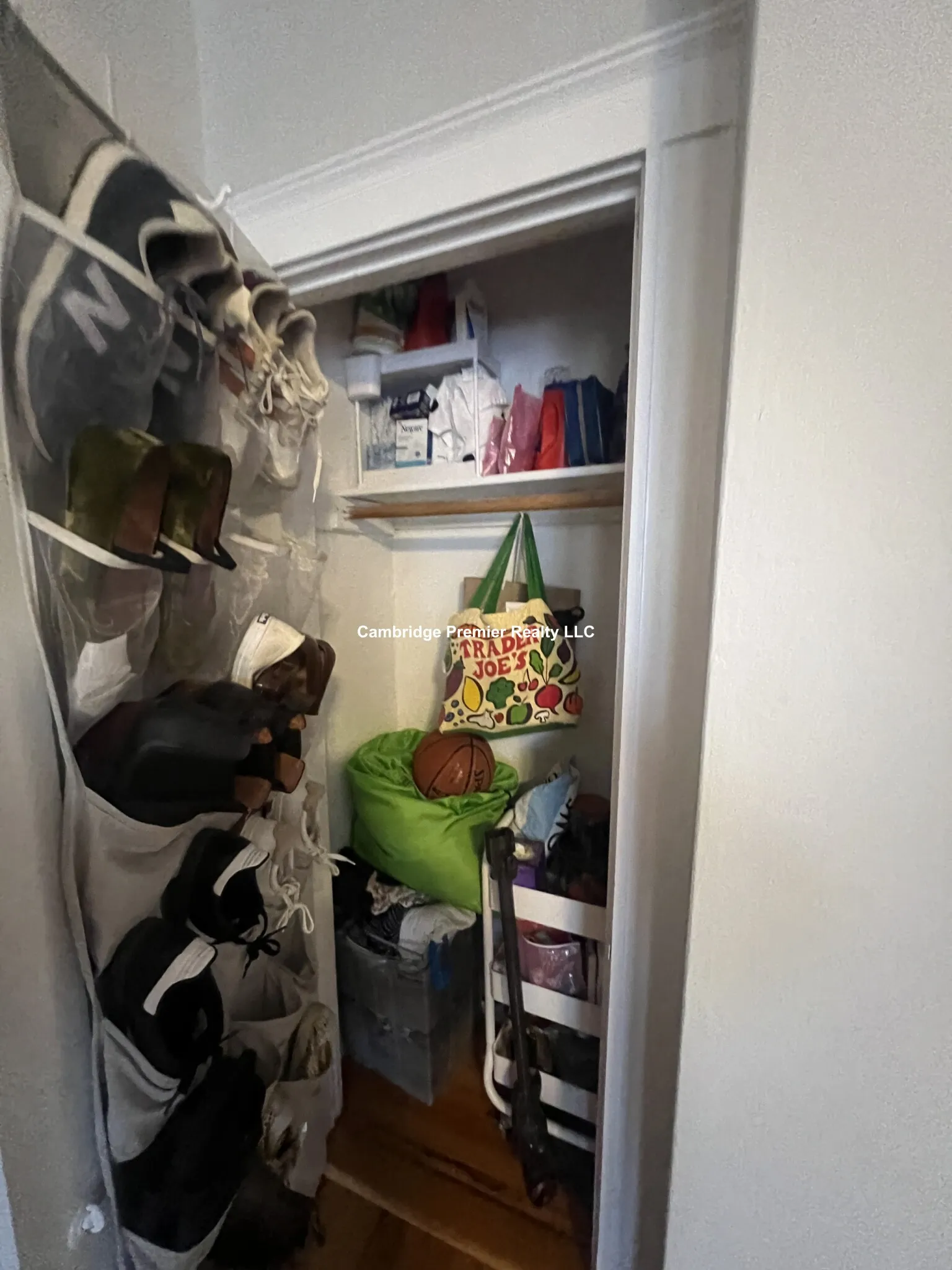 Studio bed, 1 bath apartment for rent at 156 Summer St Unit 408, Spring Hill — photo 6 of 10
