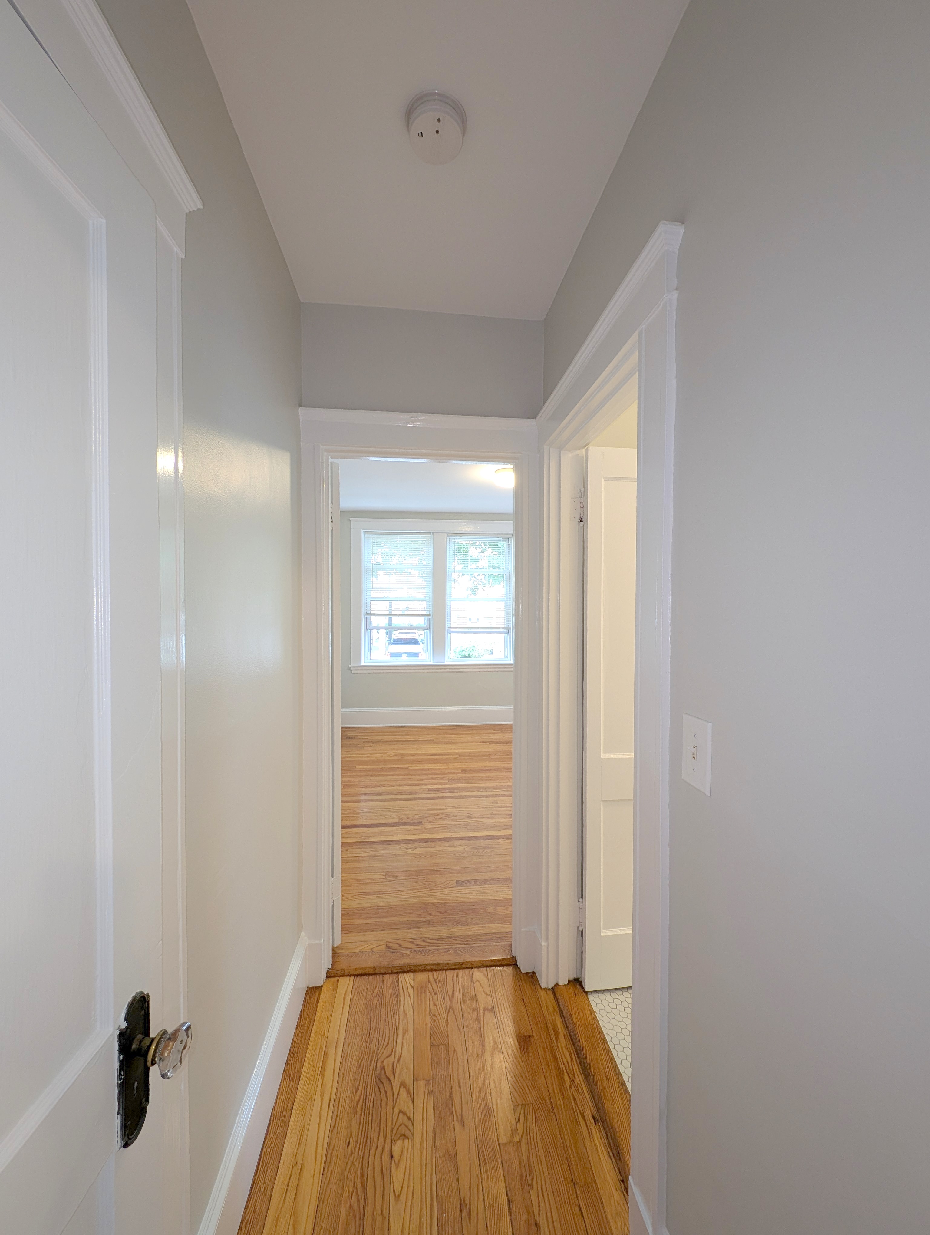 1.5 bed, 1 bath apartment for rent at 156 Summer St Unit 410, Spring Hill — photo 8 of 12
