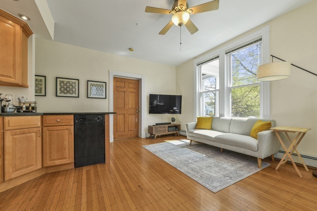 1 bed, 1 bath apartment for rent at 156 Sycamore St Unit 1, Winter Hill — photo 7 of 22