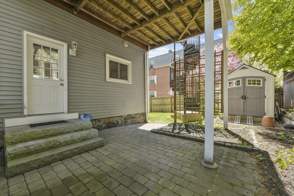 1 bed, 1 bath apartment for rent at 156 Sycamore St Unit 1, Winter Hill — photo 14 of 22