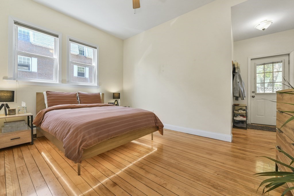 1 bed, 1 bath apartment for rent at 156 Sycamore St Unit 1, Winter Hill — photo 11 of 22