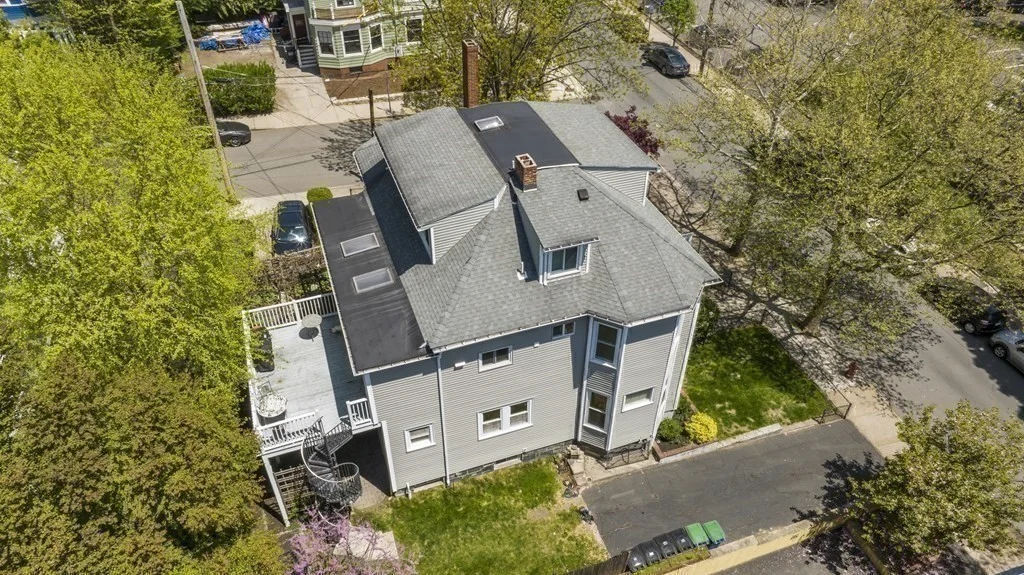 4 bed, 1 bath apartment for rent at 156 Sycamore St Unit 3, Winter Hill — photo 25 of 29