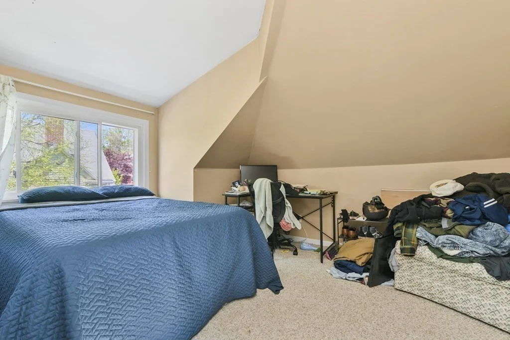 4 bed, 1 bath apartment for rent at 156 Sycamore St Unit 3, Winter Hill — photo 19 of 29