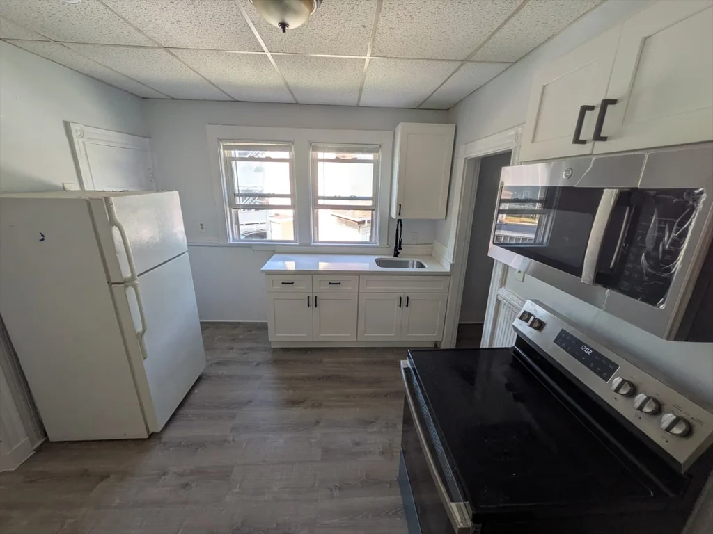 3 bed, 1 bath apartment for rent at 156 Talbot Ave Unit 2, Dorchester — photo 19 of 23