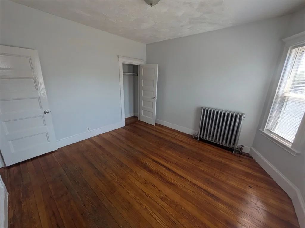 3 bed, 1 bath apartment for rent at 156 Talbot Ave Unit 2, Dorchester
