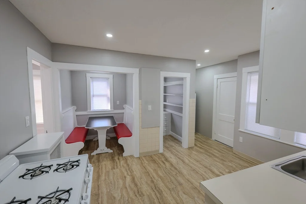 3 bed, 1 bath apartment for rent at 156 Train St Unit 1, Dorchester — photo 1 of 26