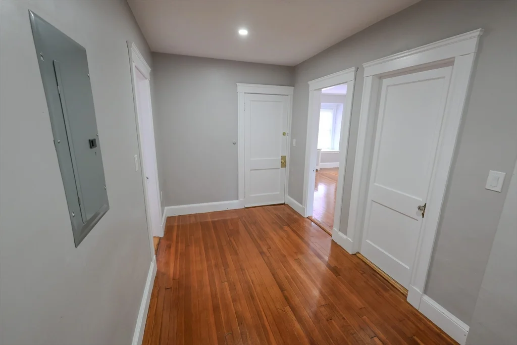 3 bed, 1 bath apartment for rent at 156 Train St Unit 1, Dorchester — photo 14 of 26