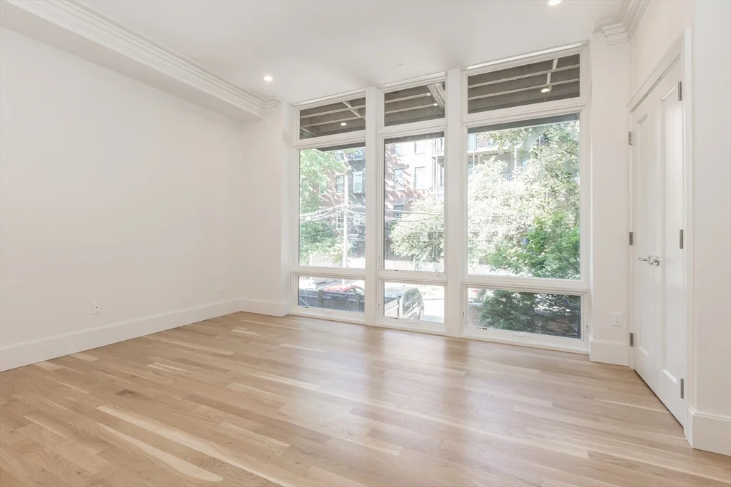 2 bed, 2 bath apartment for rent at 156 W Concord St Unit 1, South End — photo 11 of 17