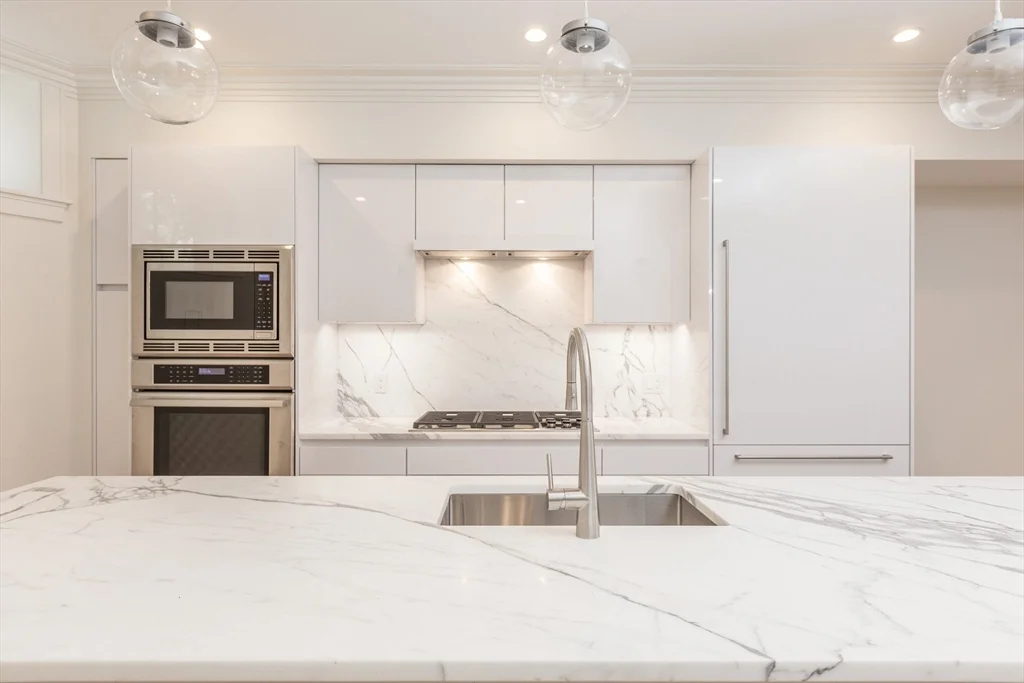 2 bed, 2 bath apartment for rent at 156 W Concord St Unit 1, South End — photo 7 of 17