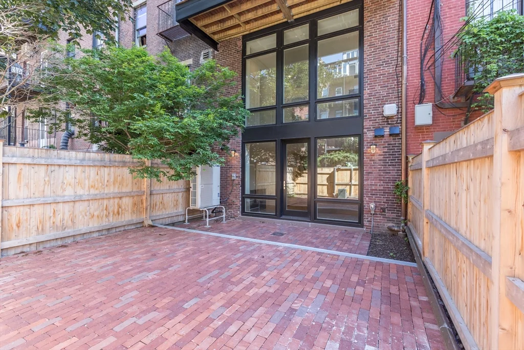 2 bed, 2 bath apartment for rent at 156 W Concord St Unit 1, South End — photo 1 of 17