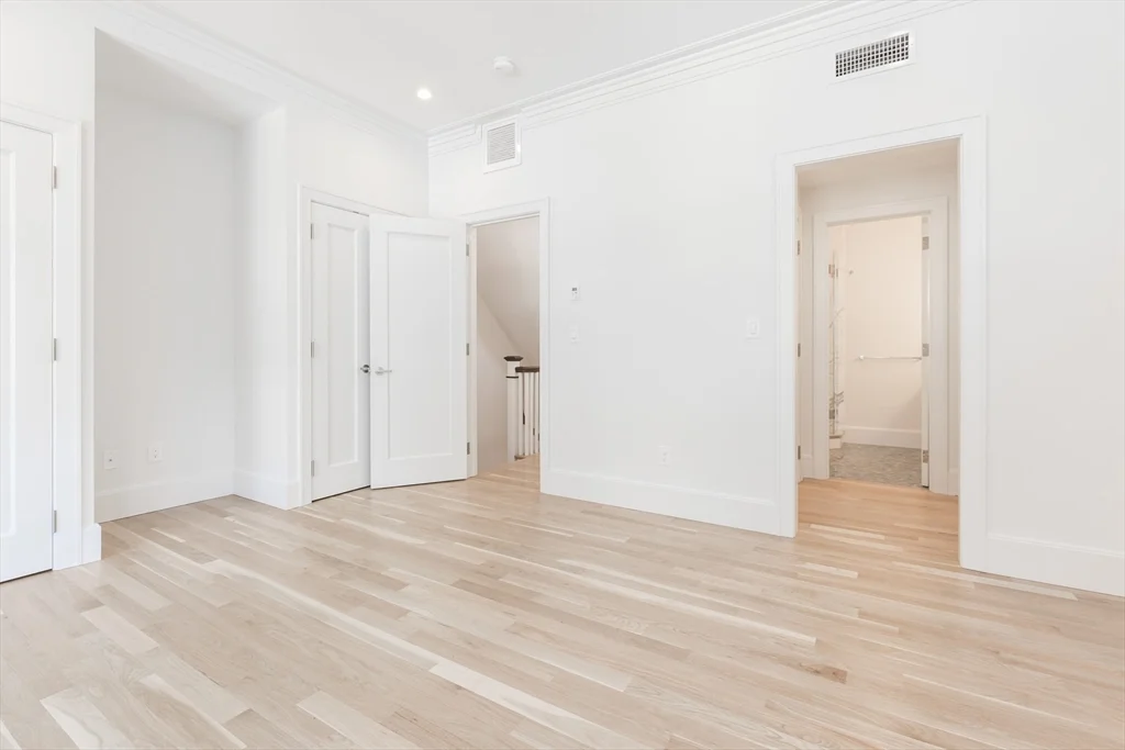 2 bed, 2 bath apartment for rent at 156 W Concord St Unit 1, South End — photo 13 of 17