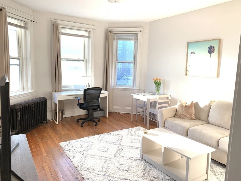 1 bed, 1 bath apartment for rent at 1560 Commonwealth Ave Unit 10, Brighton — photo 1 of 14