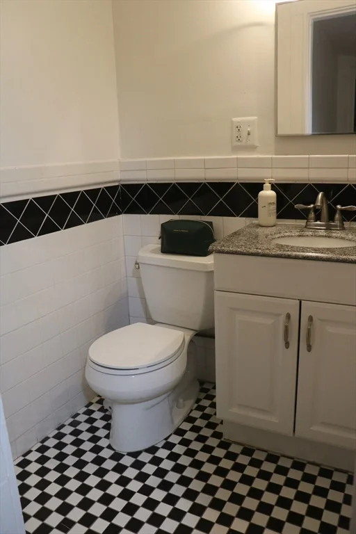 2 bed, 1 bath apartment for rent at 1560 Commonwealth Ave Unit 6, Brighton — photo 7 of 8