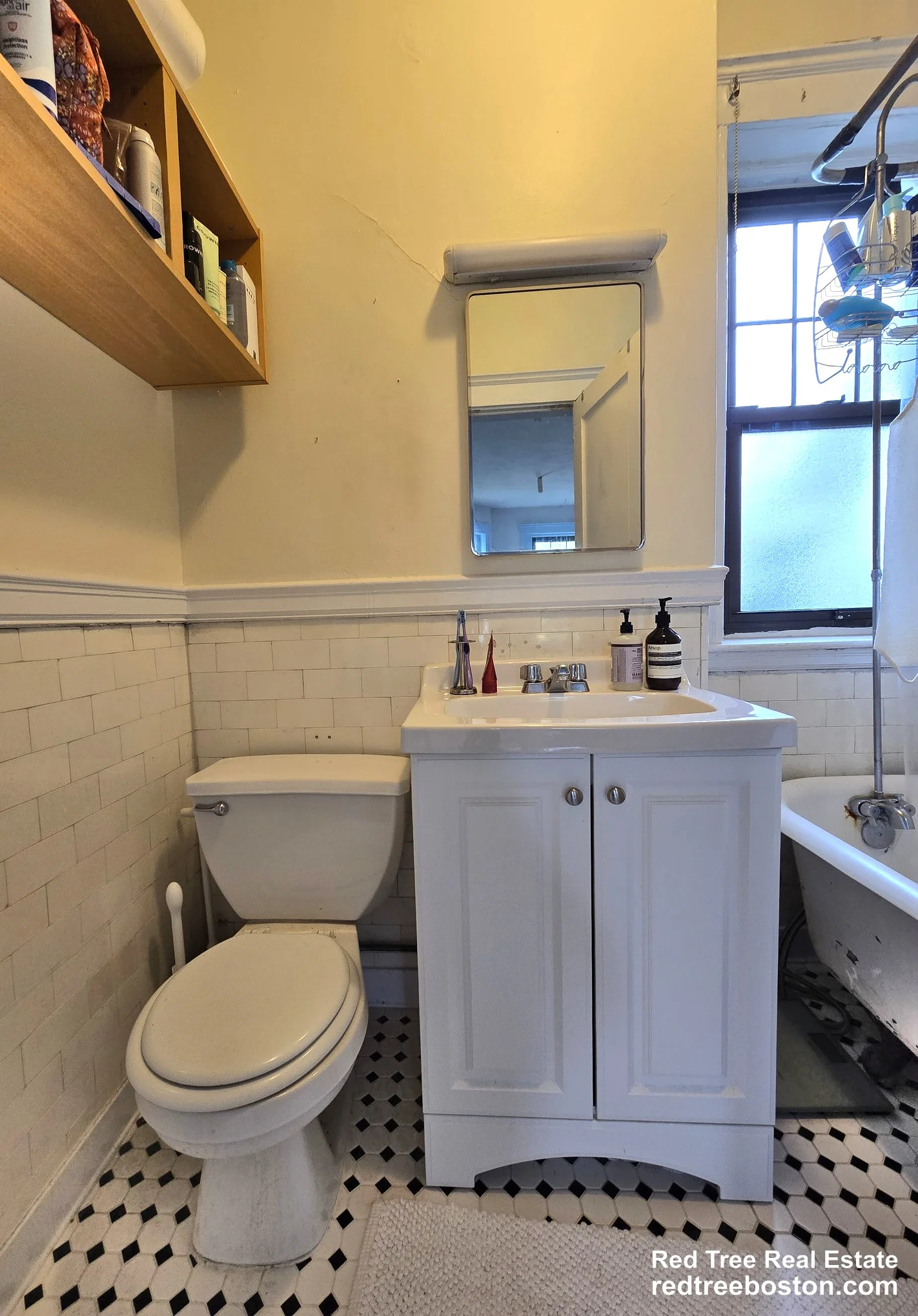 1 bed, 1 bath apartment for rent at 1560 Commonwealth Ave Unit 8, Brighton — photo 7 of 7