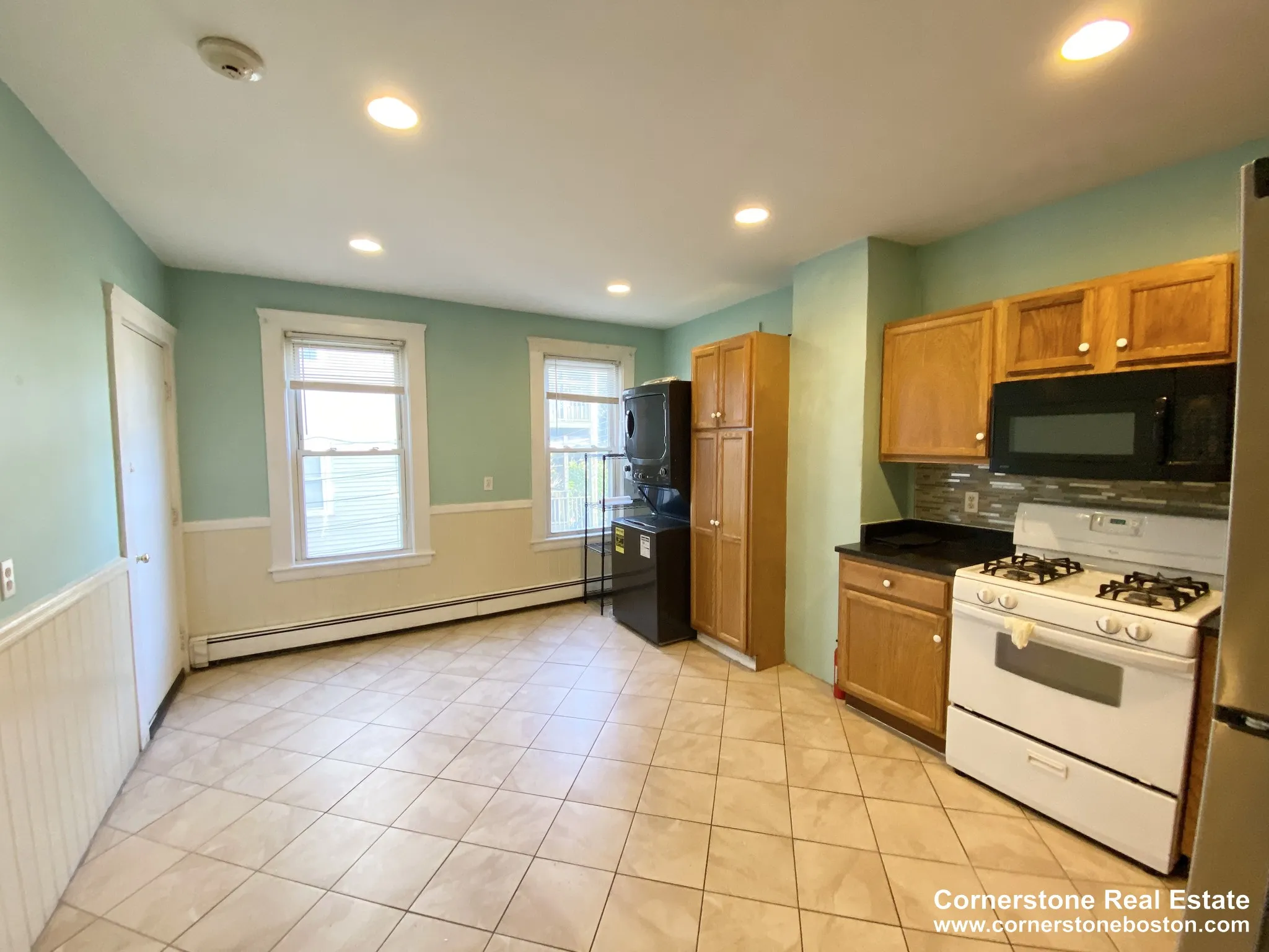 3 bed, 1 bath apartment for rent at 1562 Tremont St Unit 2, Mission Hill — photo 3 of 16