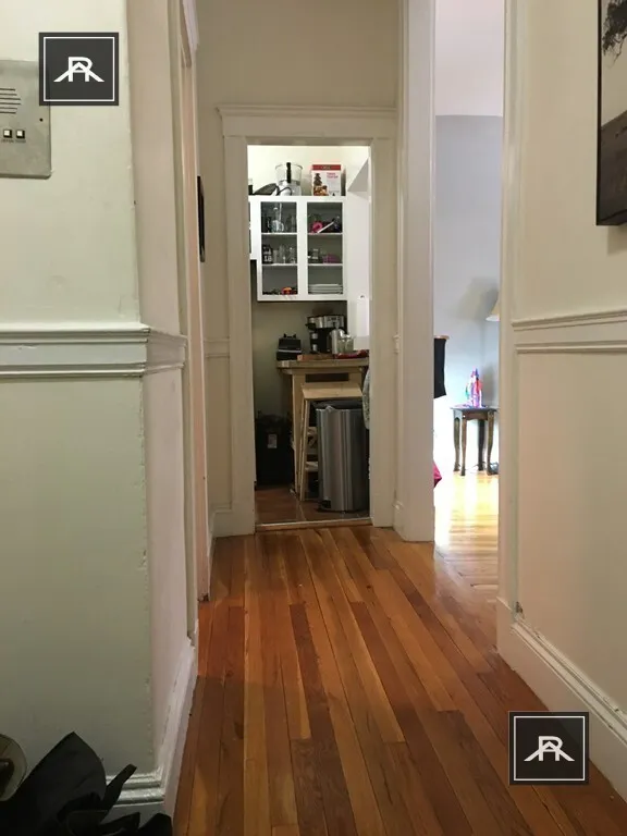 1 bed, 1 bath apartment for rent at 1564 Commonwealth Ave Unit 1, Brighton