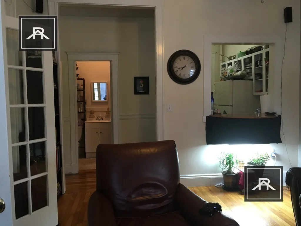 1 bed, 1 bath apartment for rent at 1564 Commonwealth Ave Unit 1, Brighton — photo 11 of 12