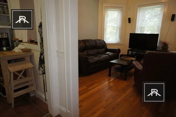 1 bed, 1 bath apartment for rent at 1564 Commonwealth Ave Unit 1, Brighton — photo 6 of 12