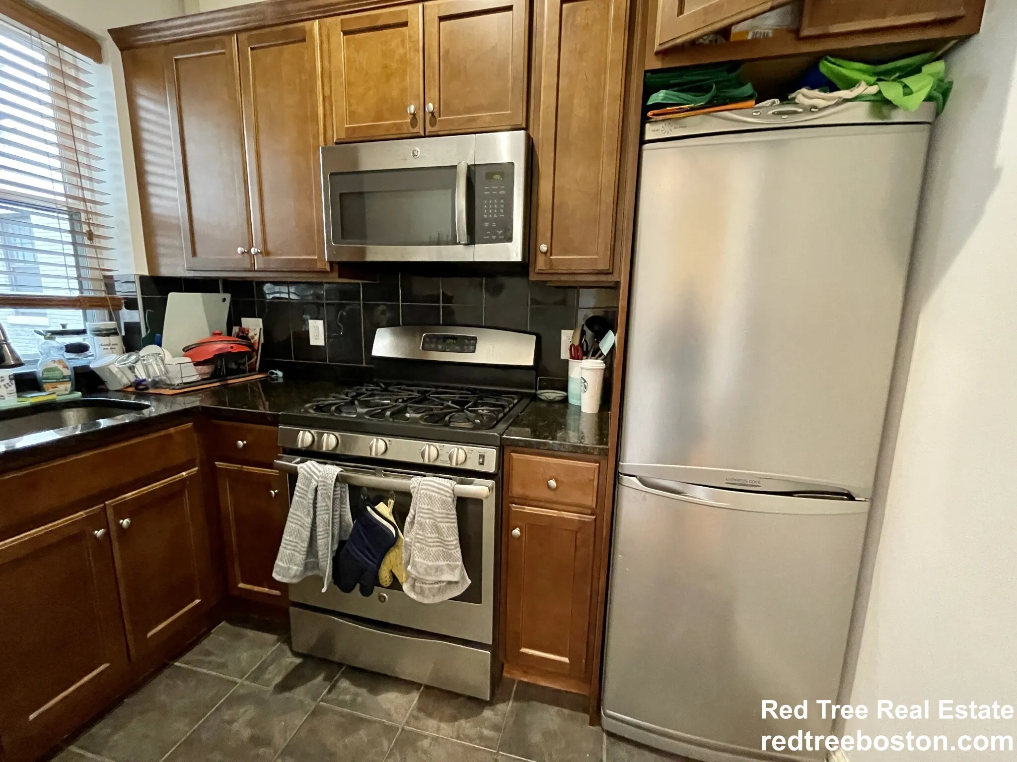 2 bed, 1 bath apartment for rent at 1564 Commonwealth Ave Unit 5, Brighton — photo 3 of 18