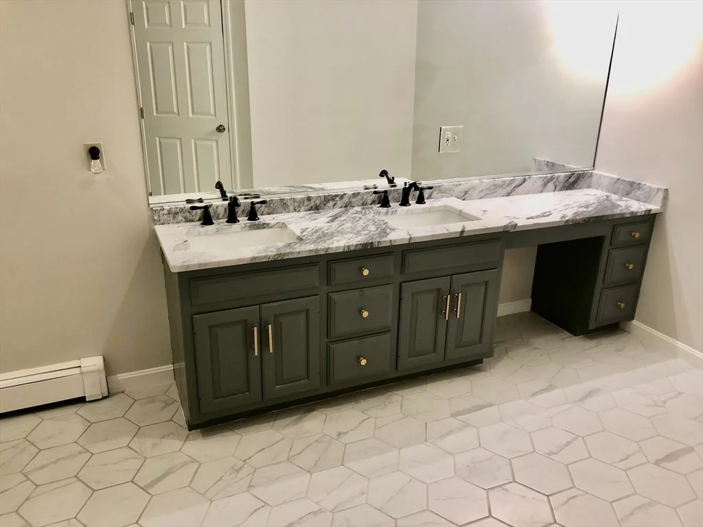 4 bed, 2 bath apartment for rent at 1565 West St, Wrentham — photo 9 of 41