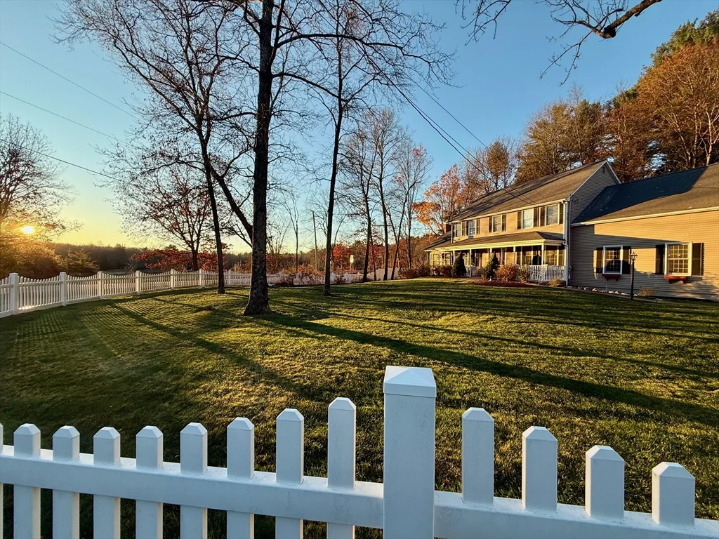 4 bed, 2 bath apartment for rent at 1565 West St, Wrentham — photo 2 of 41