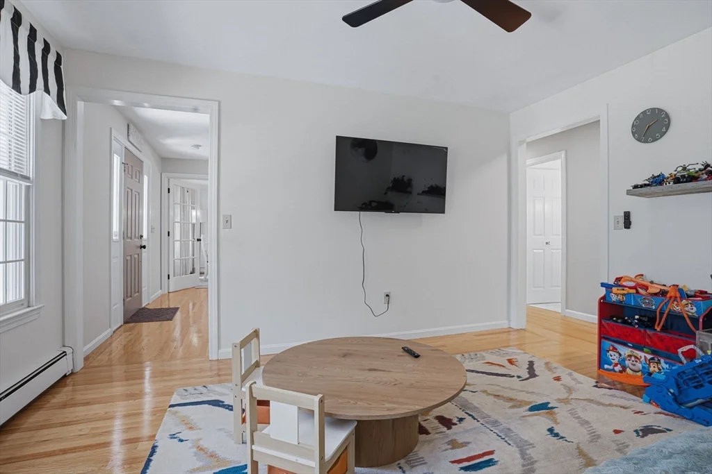 4 bed, 2 bath apartment for rent at 1565 West Unit 1, Wrentham — photo 12 of 37