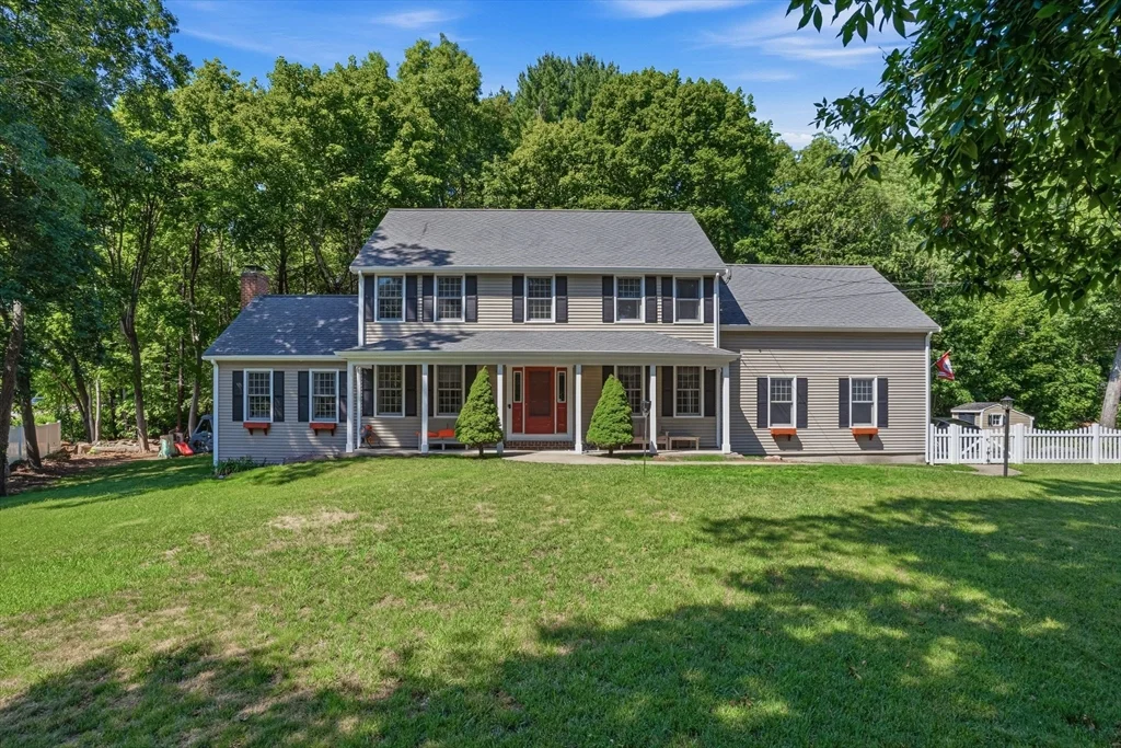 4 bed, 2 bath apartment for rent at 1565 West Unit 1, Wrentham
