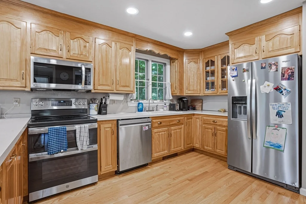 4 bed, 2 bath apartment for rent at 1565 West Unit 1, Wrentham — photo 3 of 37